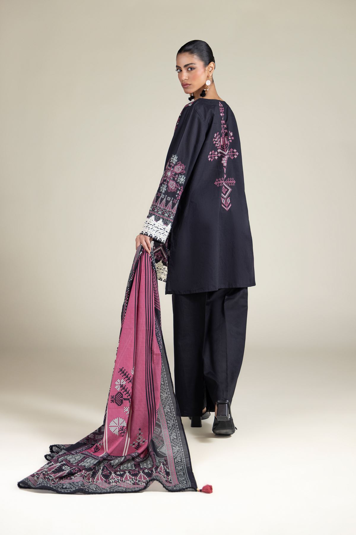 Embroidered Lawn Lawn Tailored 2-Piece - T-A11-26-108FE2-VG