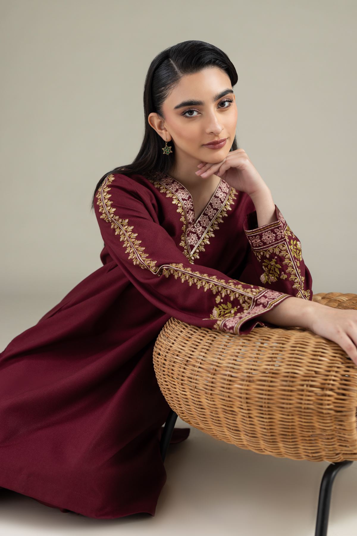 Embroidered Heavy Blended Viscose Kurta - 25-10-12E5-09TA-VG