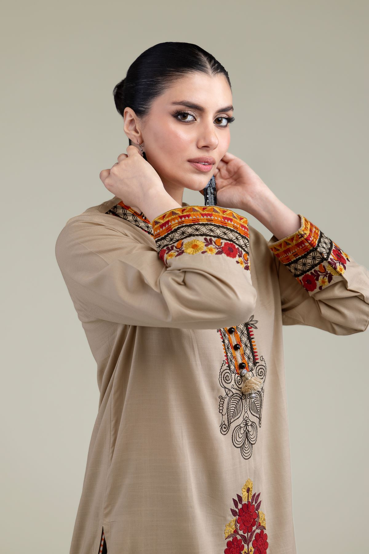 Embroidered Raw Silk Floral Silk Kurta - T-A33-26-206FG2-VG