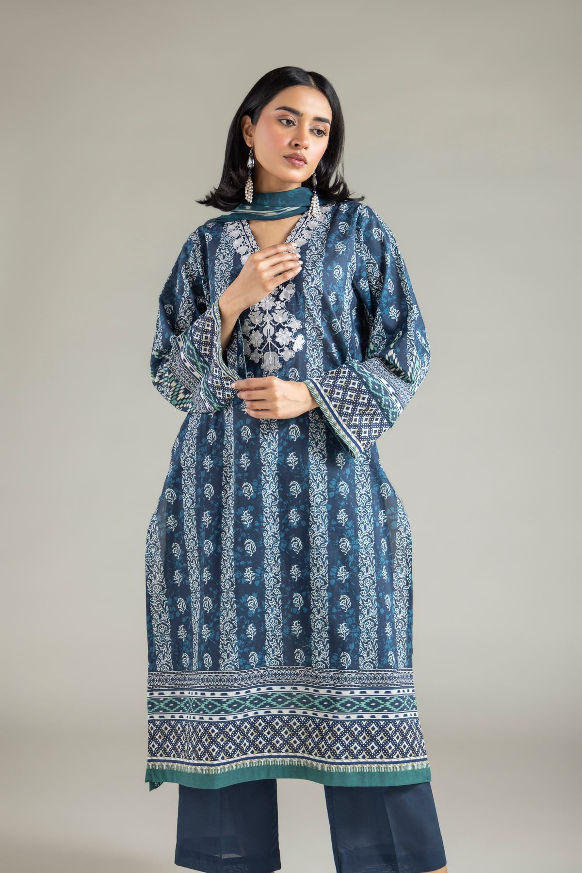 Embroidered Lawn Lawn 3-Piece Dress - T-A22-26-106FG-VG