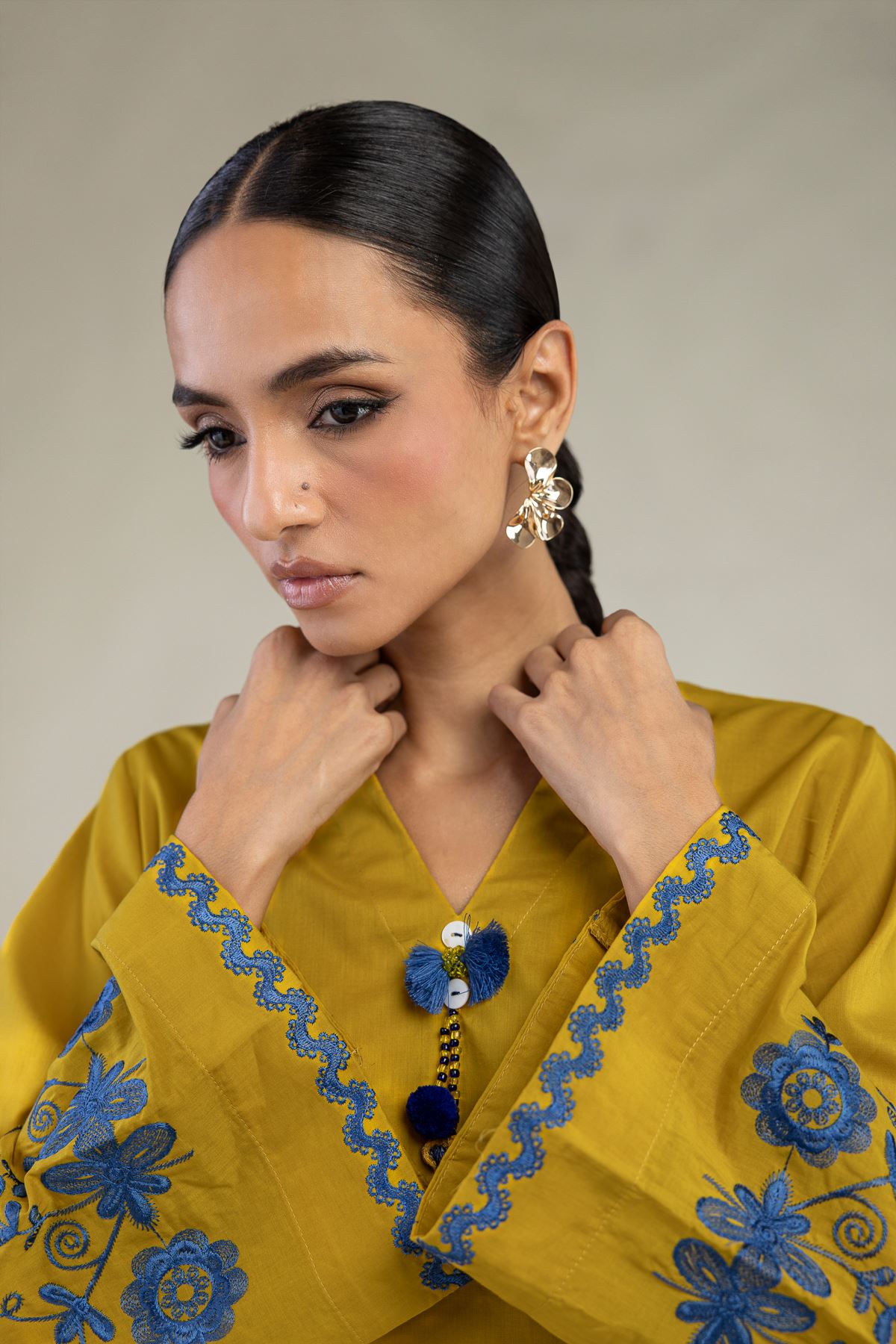 Embroidered Cambric Floral Cambric Kurta - 1-26-226-A-B1-VG
