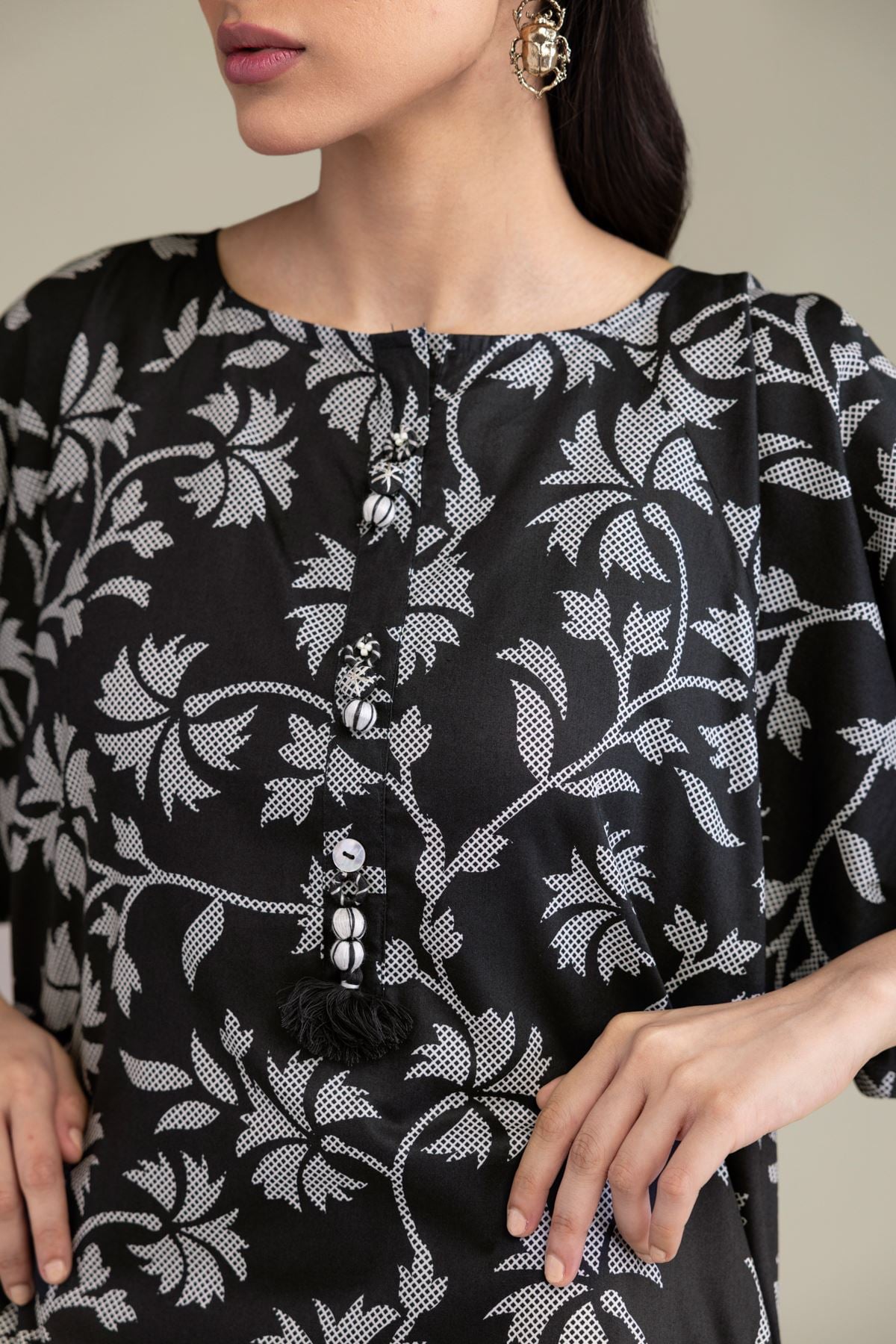 Printed Cotton Viscose Black Floral Kurta - T-A11-26-113FA1-VG