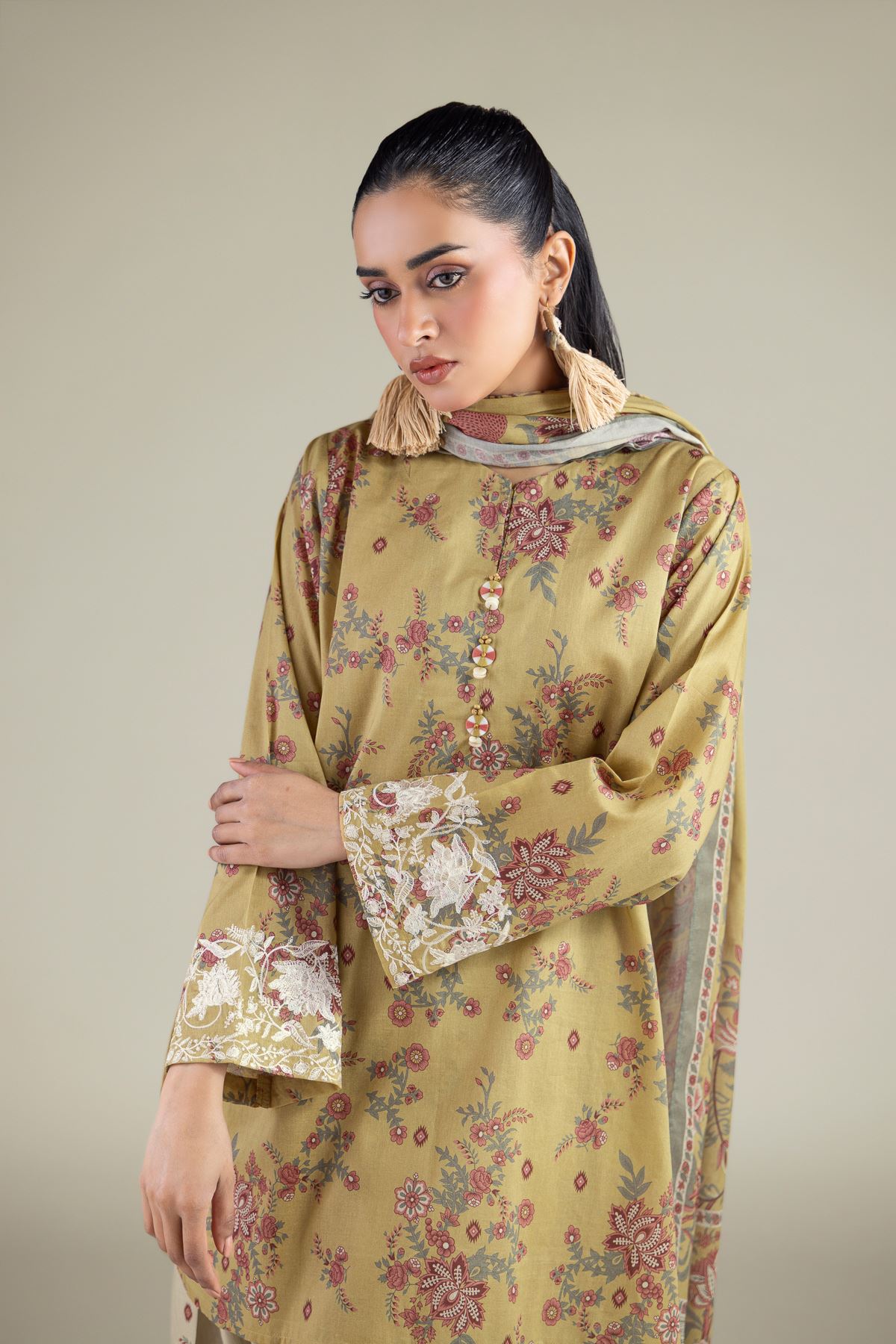 Embroidered Lawn 3-Piece Tailored Lawn - T-A11-26-118FI2-VG