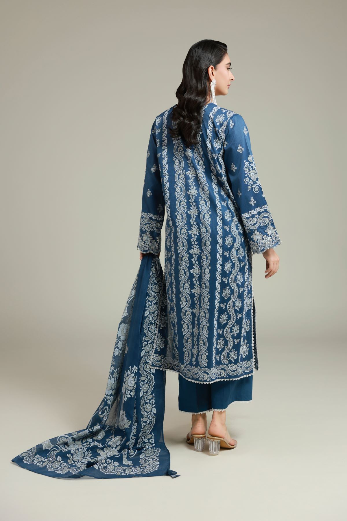 Embroidered Lawn Tailored 3 Piece - 1-26-122-A-A-VG