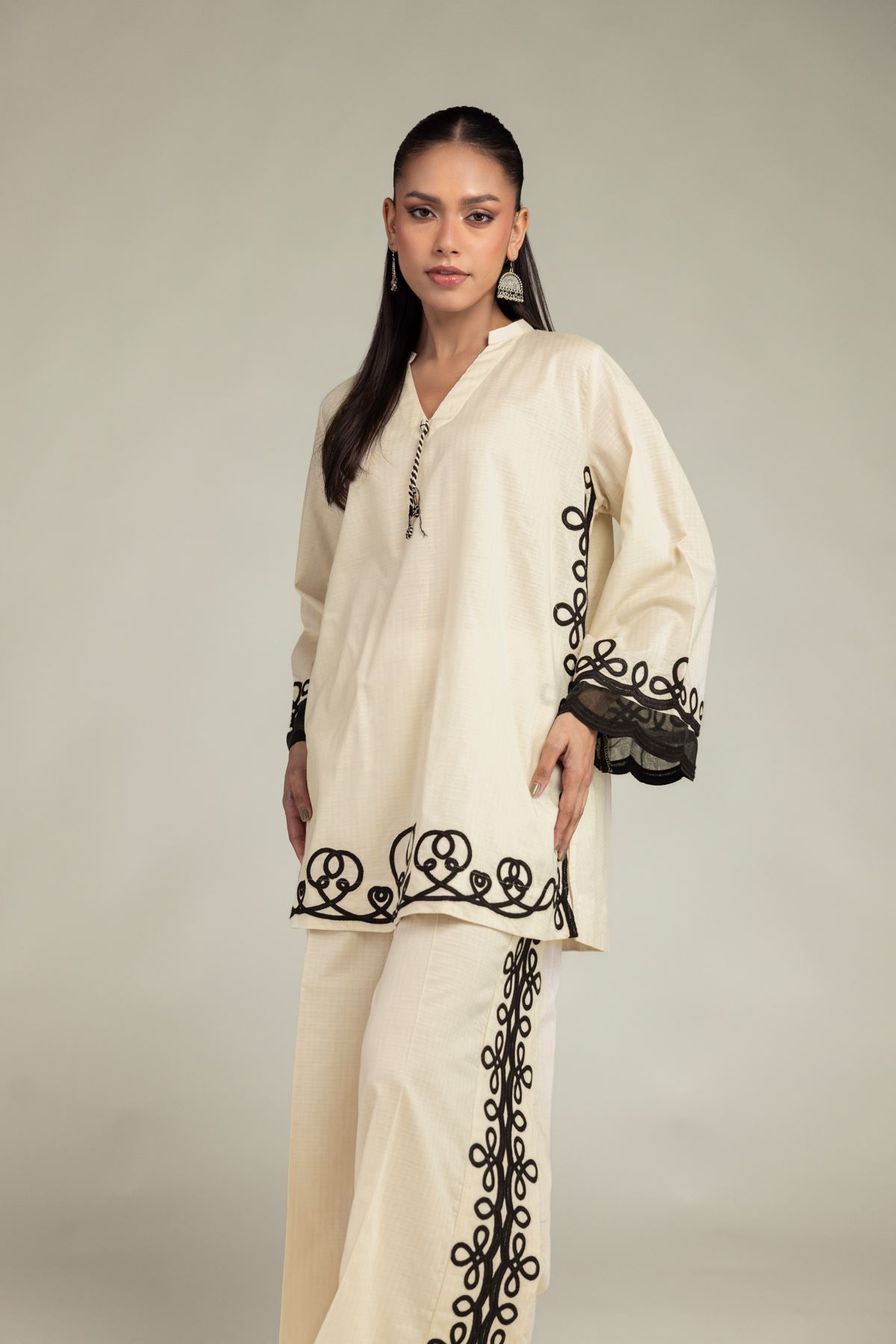 Embroidered Cotton Dobby Cotton Dobby Kurta - 5-26-105-F-C-VG