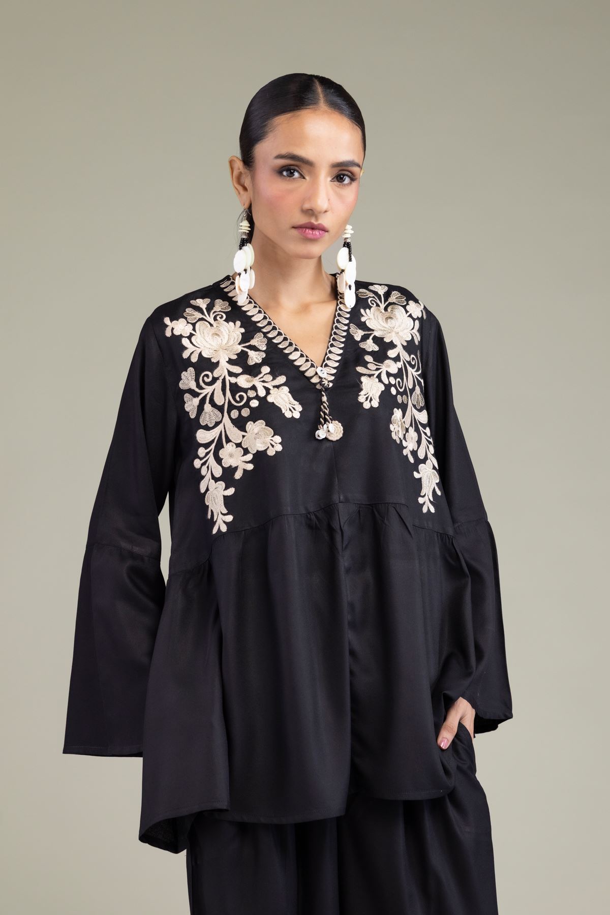 Embroidered Viscose Crepe Black V-Neck Blouse - 8-26-204-A-C1-VG