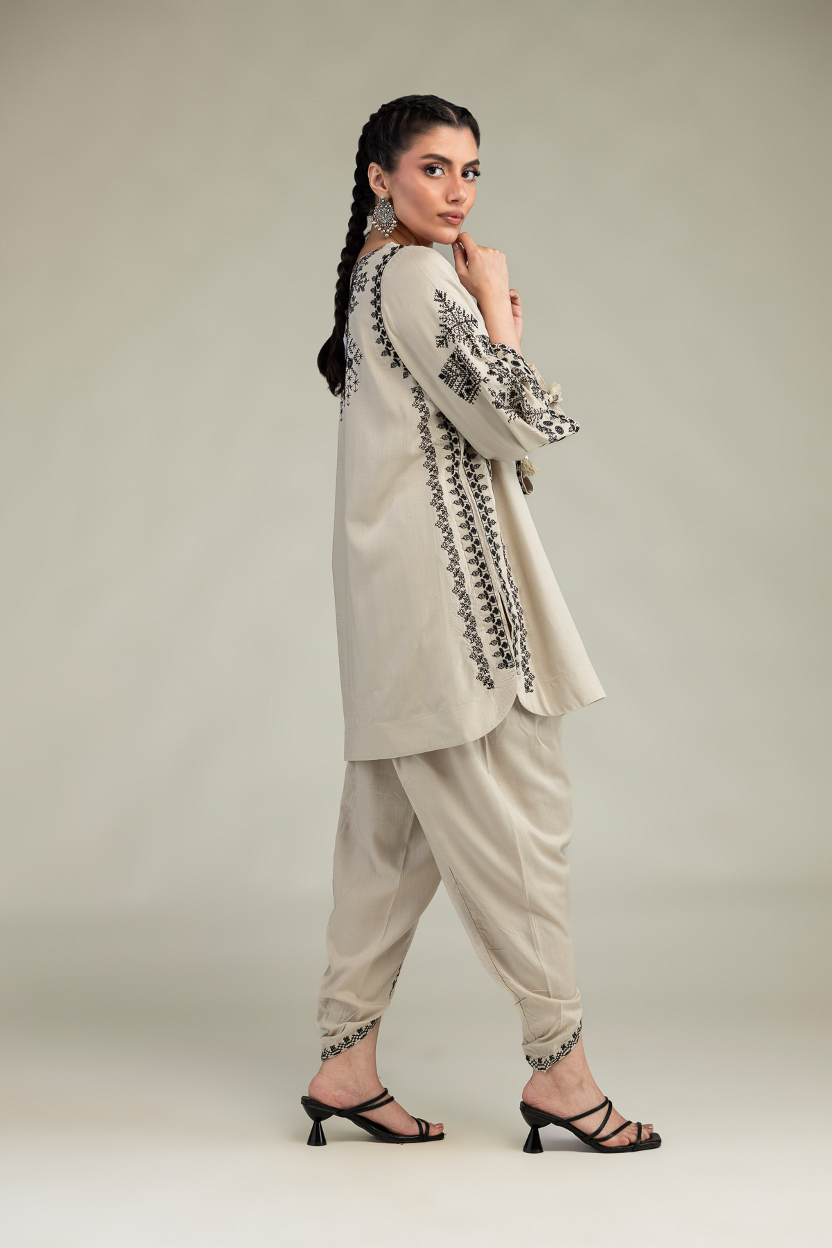 Embroidered Raw Silk Raw Silk Shalwar - 2-26-306-A-D1-VG