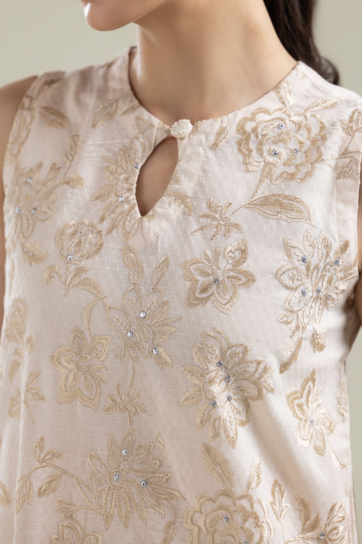 Embroidered Cotton Dobby Cotton Floral Kurta - 1-26-106-A-D-VG