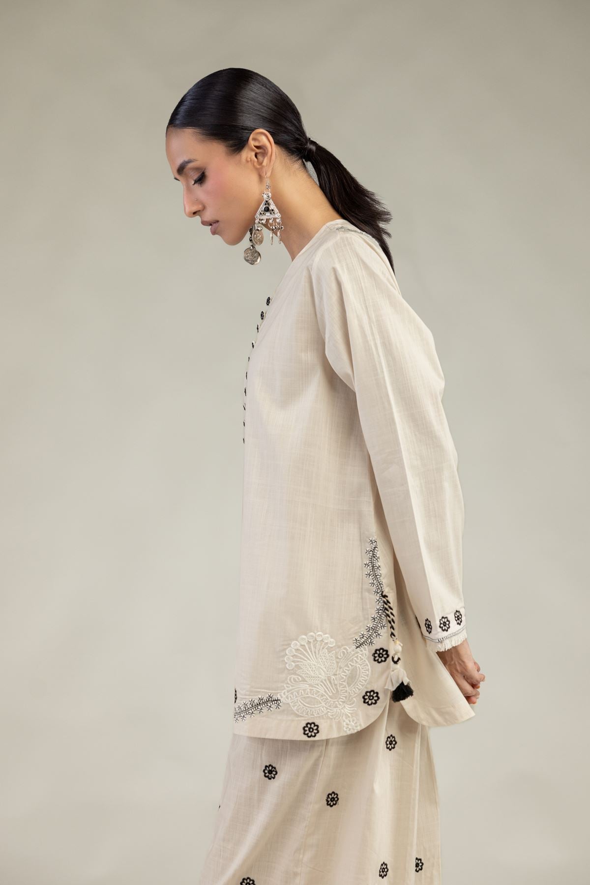 Textured Cotton Embroidered Short Round-Neck Kurta - 1-26-226-A-I1-VG