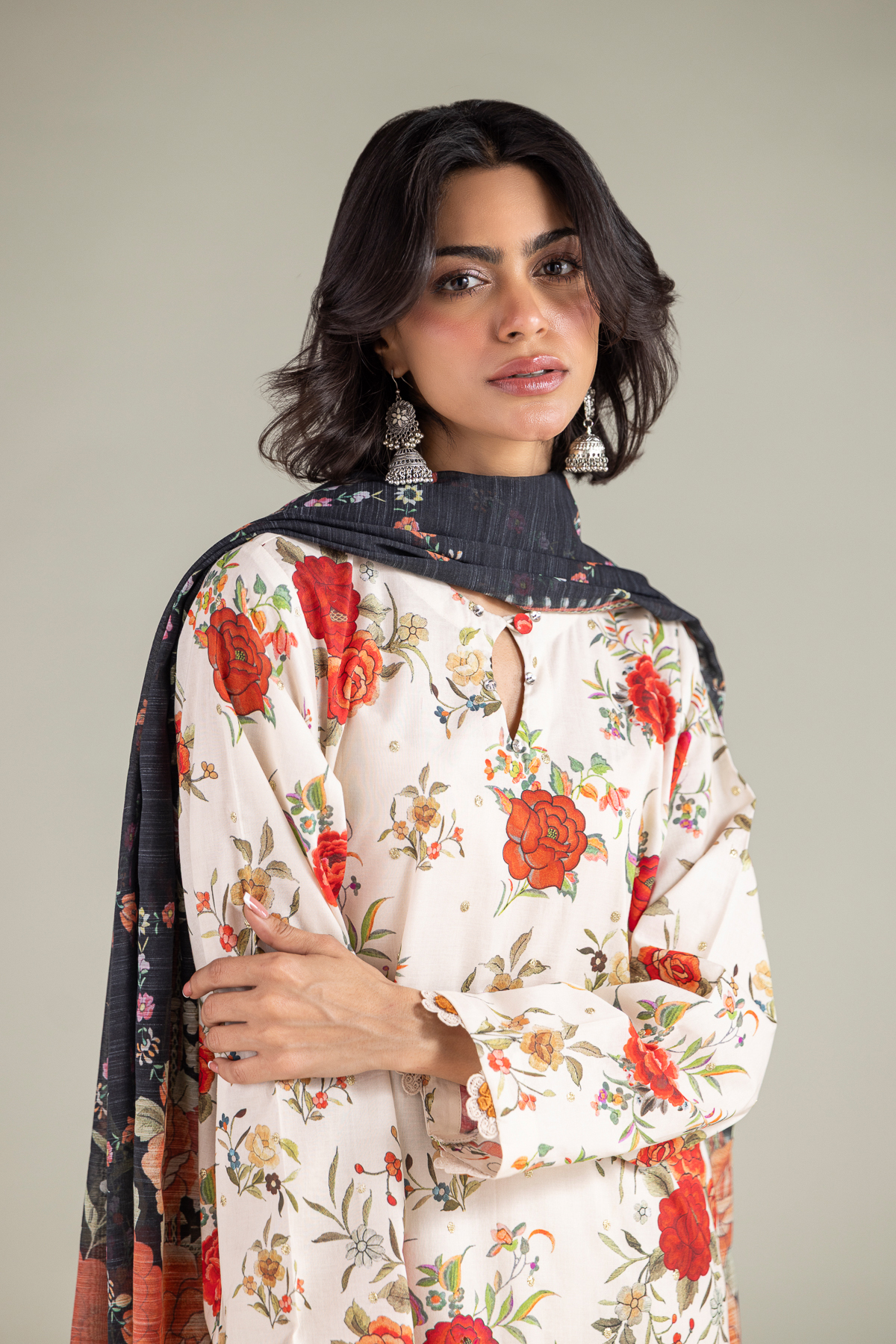 Embroidered Cambric Fabrics 3 Piece - A22-26-214FH1-VG