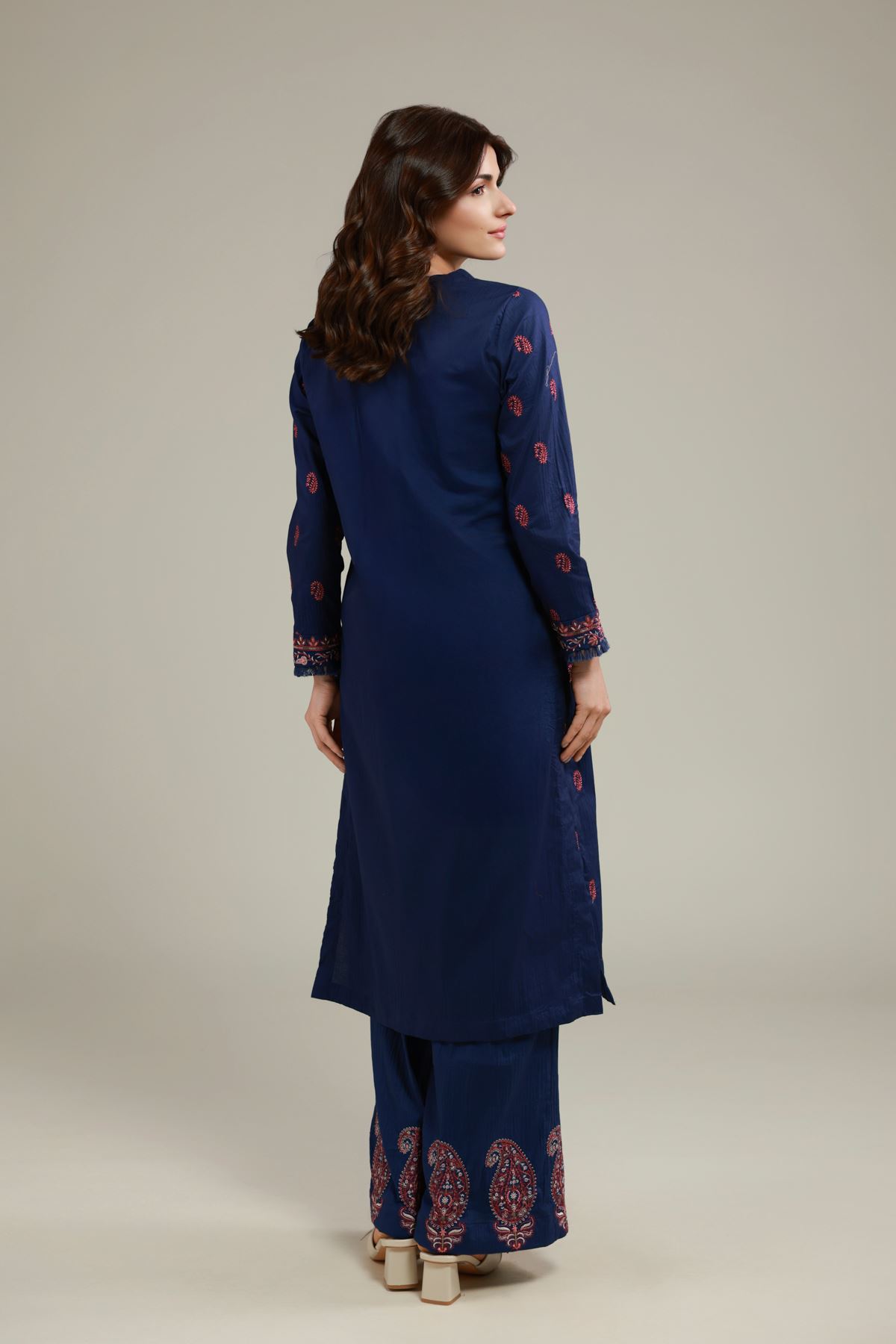 Embroidered Cotton Crinkle Paisley Longline Kurta - 25-10-12E11-07TA-VG
