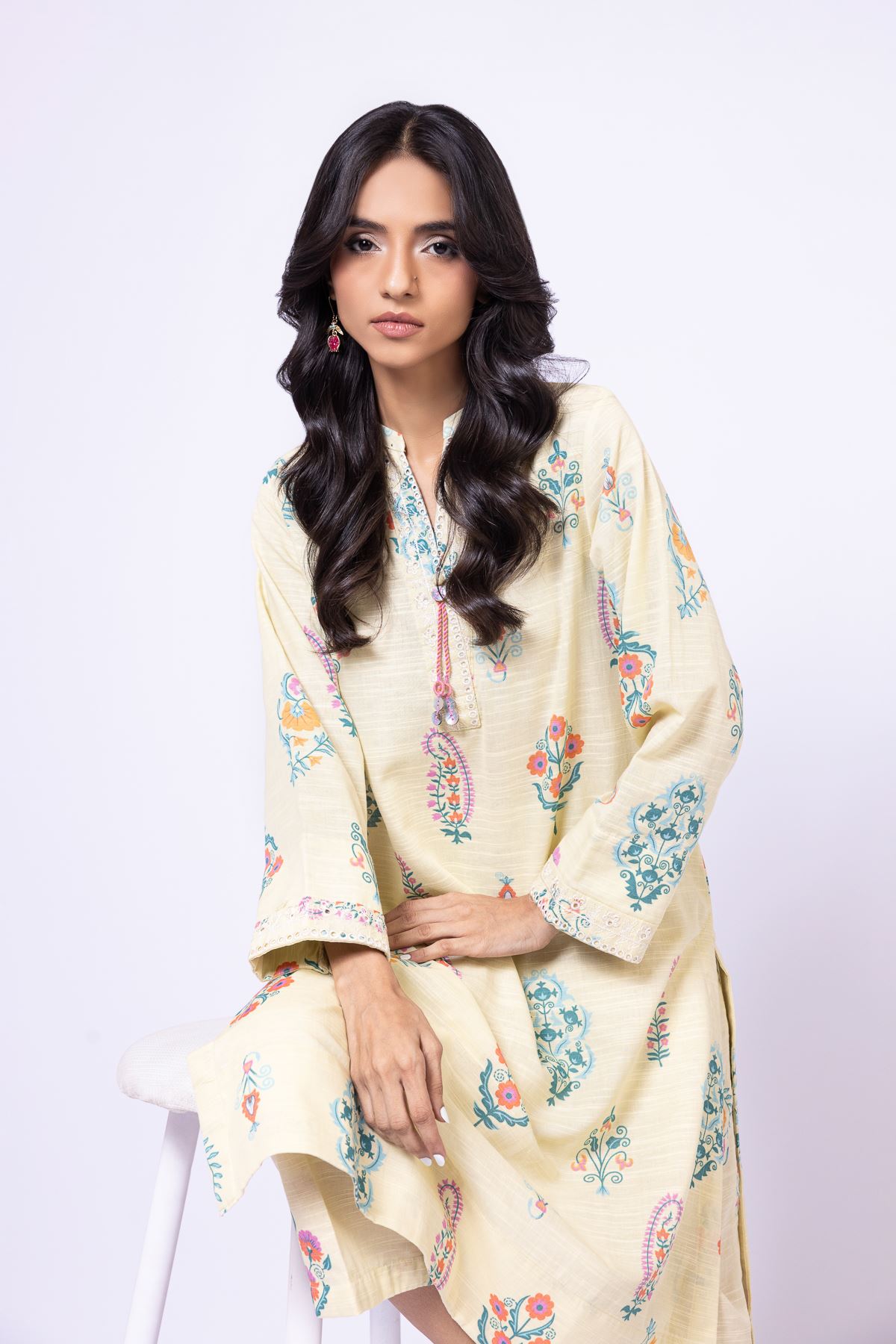 Embroidered Khaddar Kurta - 25-09-10E1-09TB-VG
