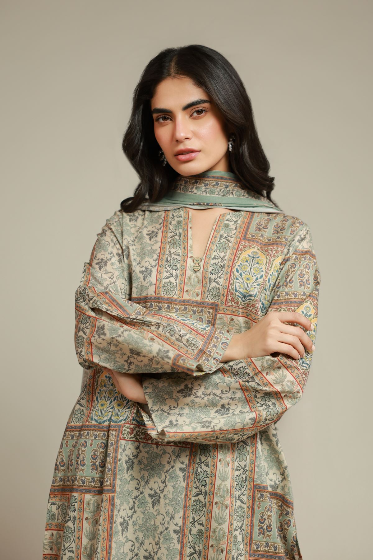 Printed Cambric Tailored Cambric Set - T-A33-26-112FC1-VG