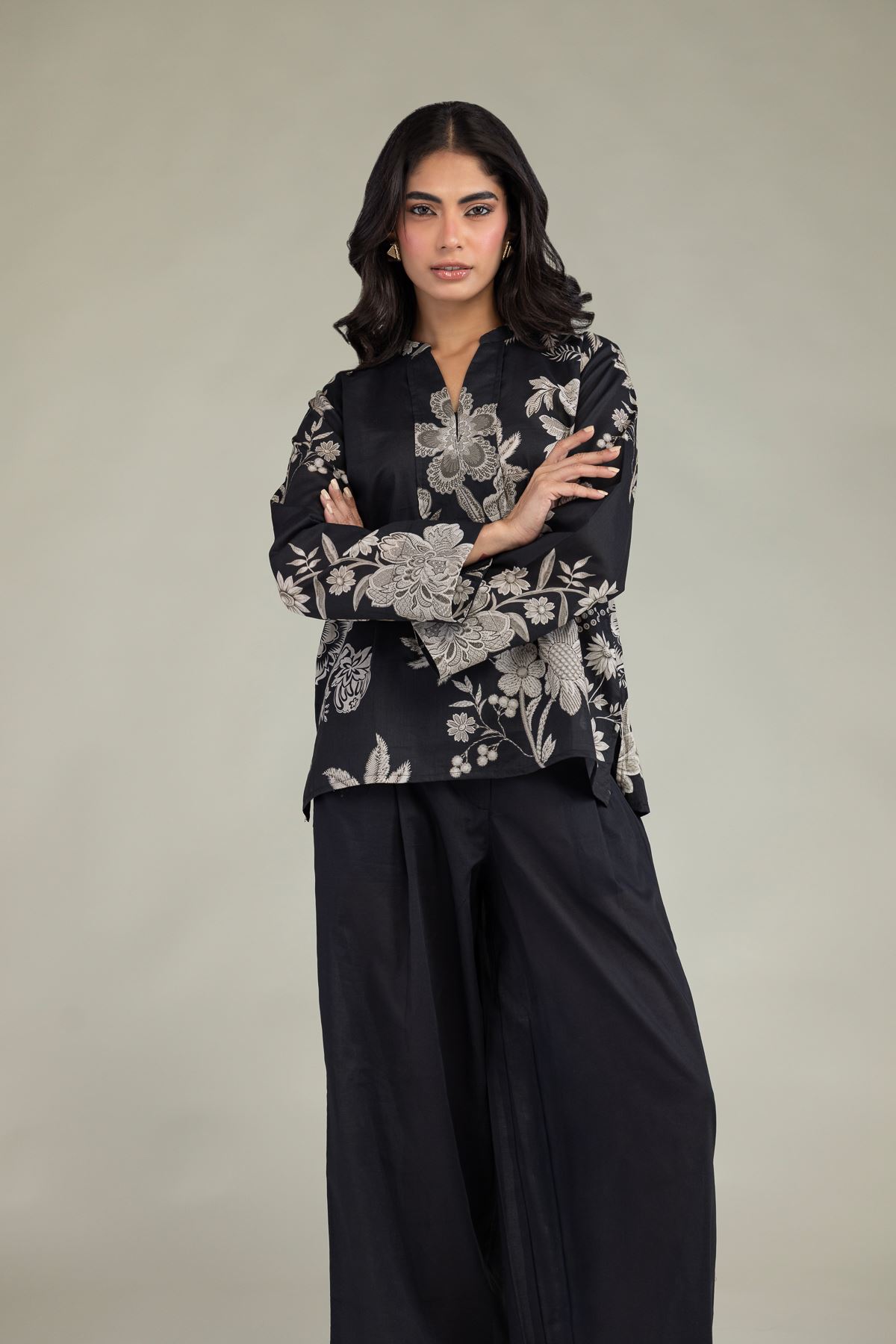 Printed Cambric Black Floral Tunic - 1-26-102-A-F-VG