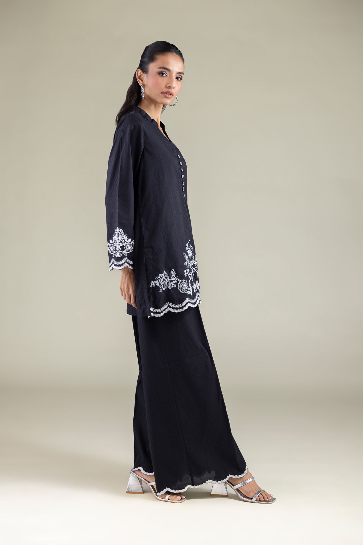 Embroidered Cotton Dobby Relaxed Solid Pants - 1-26-113-A-B-VG