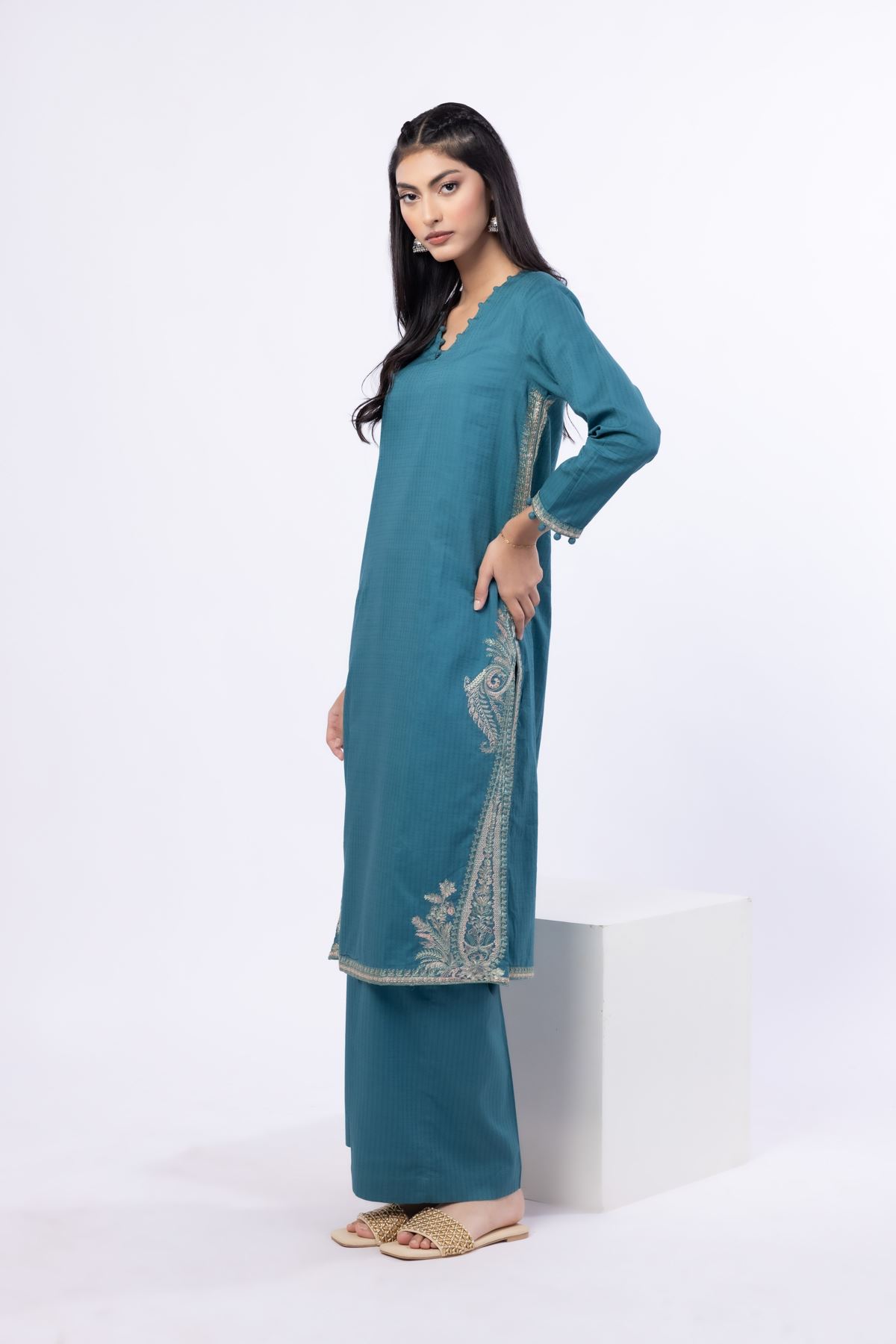 Embroidered Cotton Dobby Kurta - 1-26-122-A-D-VG