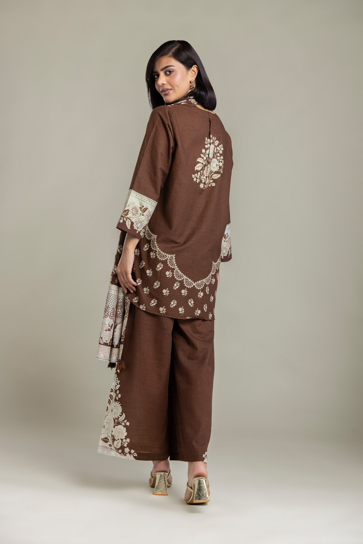 Printed Light Khaddar Tailored 3-Piece Set - 1-26-226-A-A2-VG