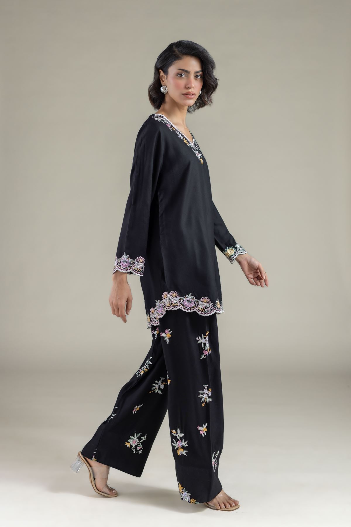 Embroidered Heavy Blended Viscose Floral V-Neck Kurta - 25-10-11E12-03TB-VG