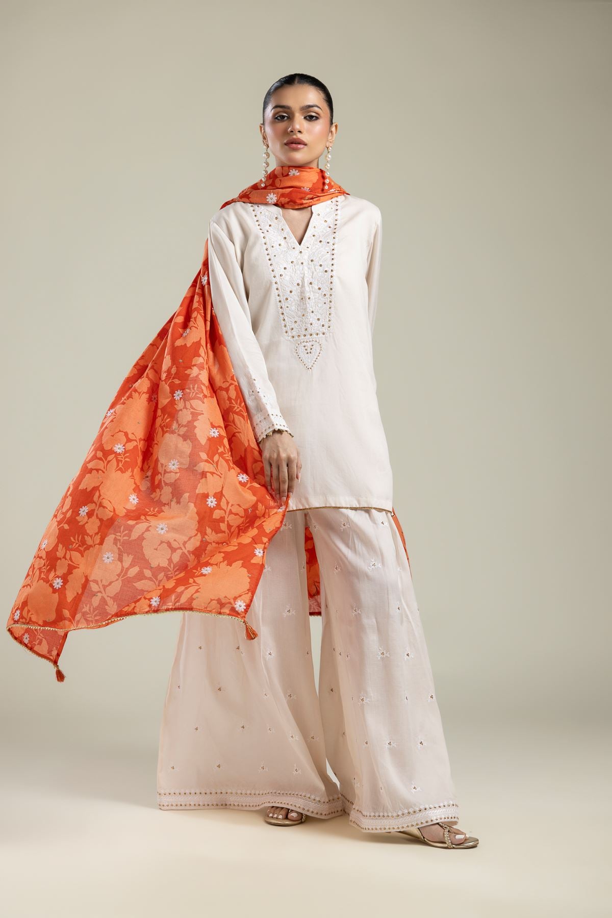 Embroidered Textured Weave Orange Floral Dupatta - 25-12-2E5-09TB-VG