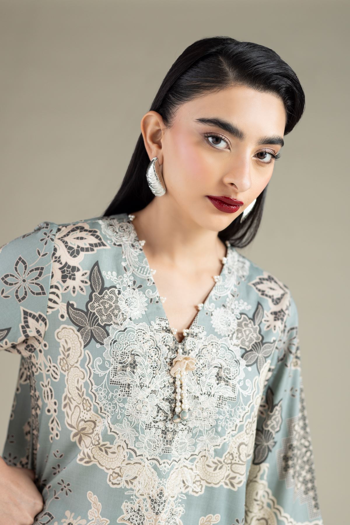 Embroidered Raw Silk Kurta - R-25-02E22-01TA-VG