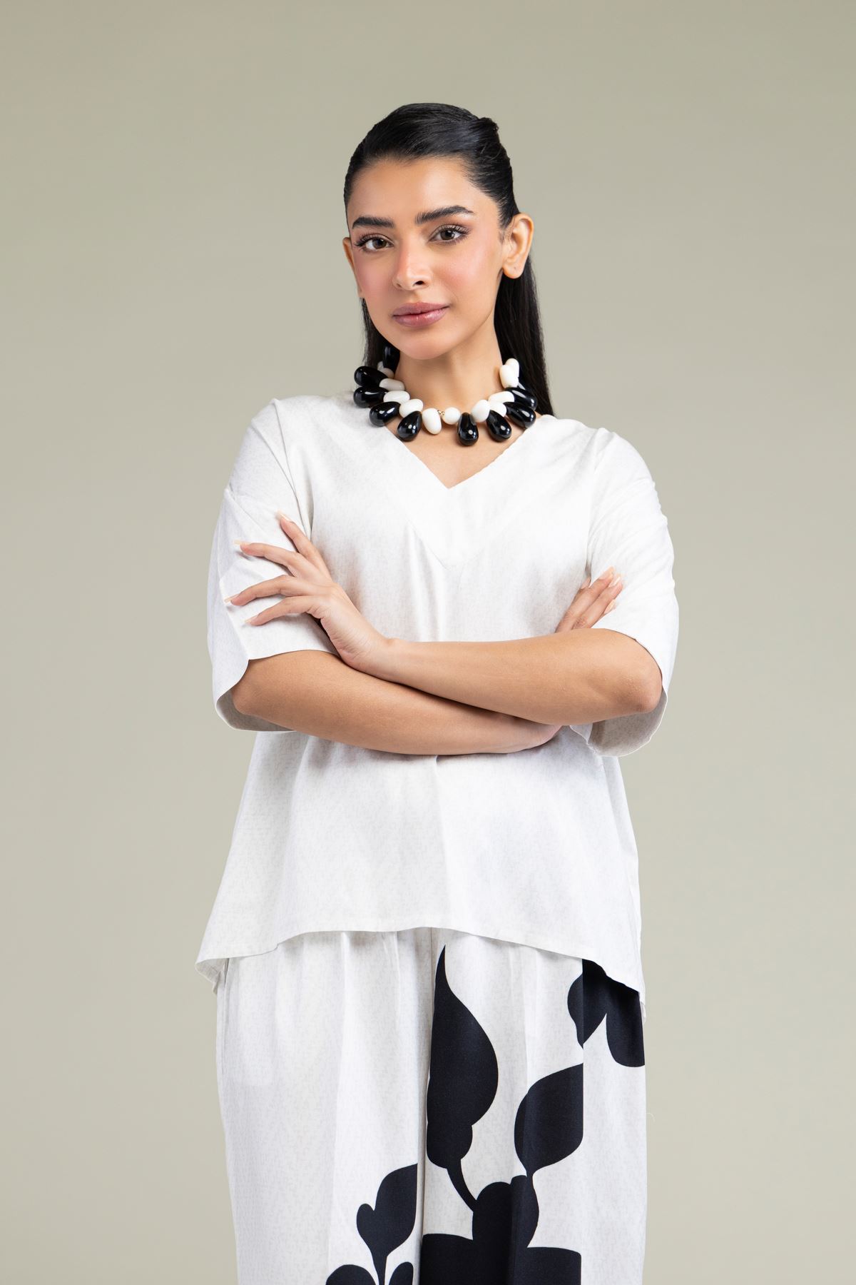 Printed Viscose Crepe White V-Neck Shirt - 6-26-206-B-B1-VG