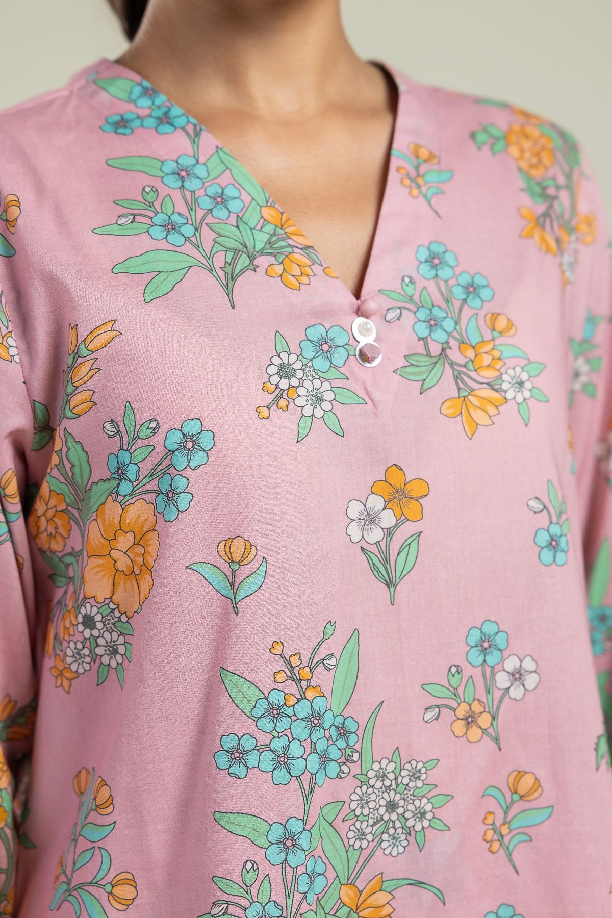 Printed Cambric Floral V-Neck Kurta - 1-26-201-A-C-VG