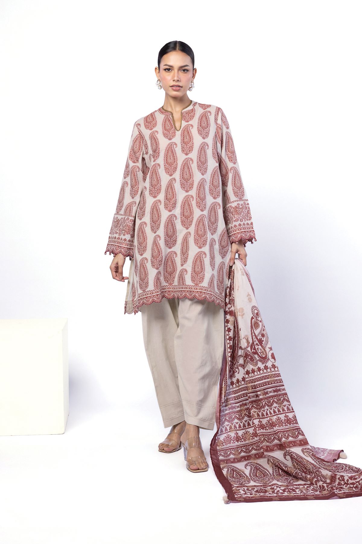 Dyed Jacquard Tailored 3 Piece - T-A33-26-107FG-VG