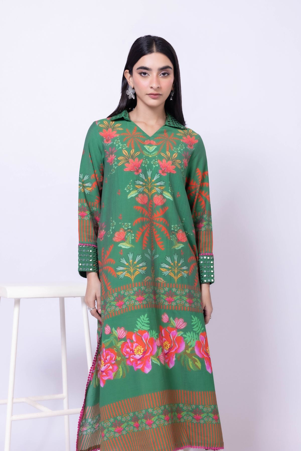 Embroidered Raw Silk Kurta - 25-09-10E5-08TB-VG