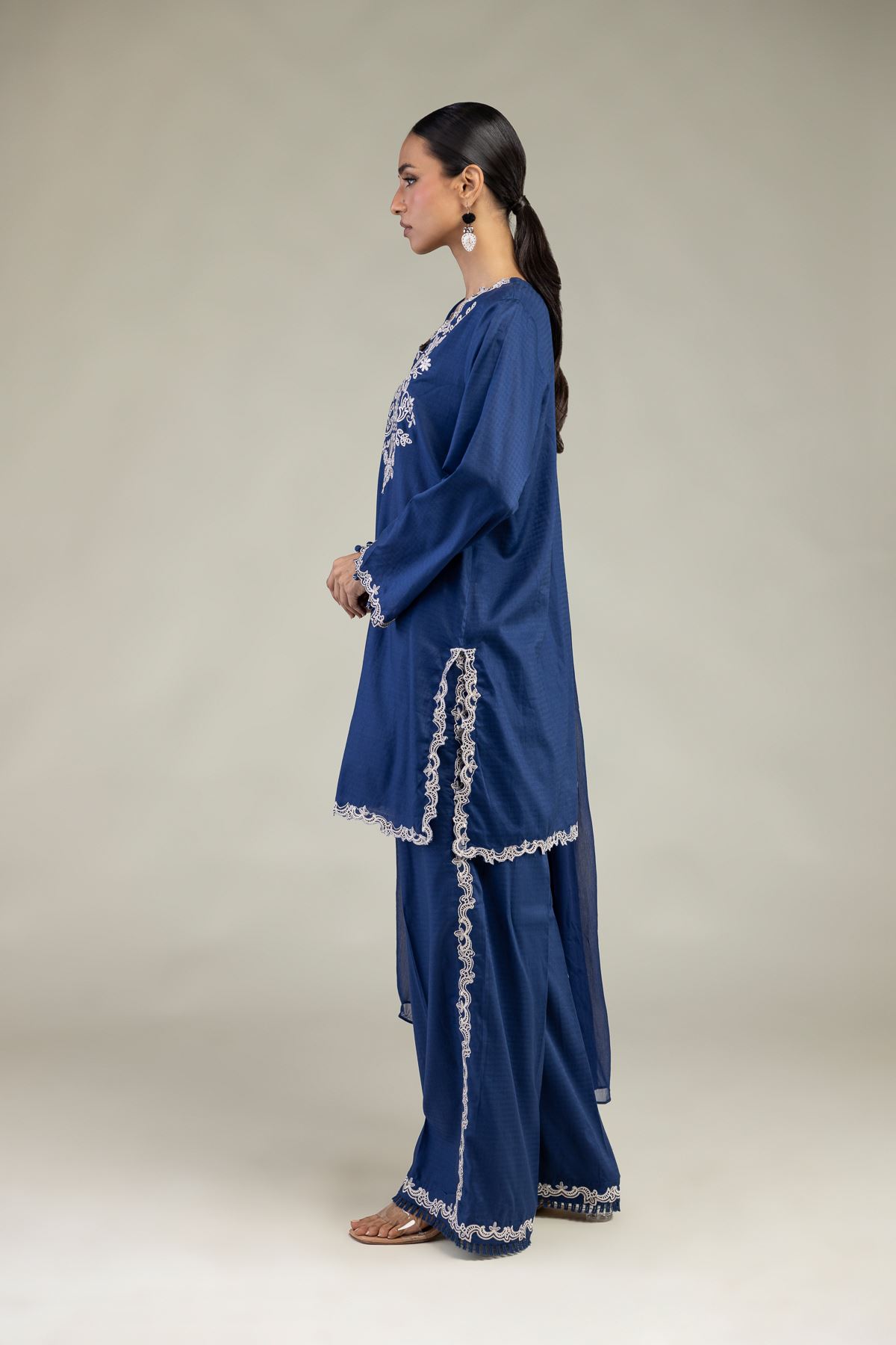 Embroidered Dobby Tailored 3-Piece Set - 8-26-303-A-C1-VG