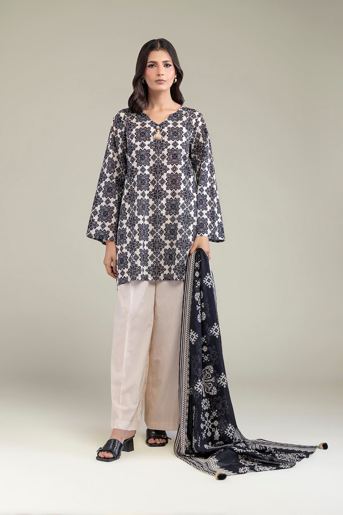 Printed Lawn 3-Piece Tailored Lawn - 1-26-250-B-H1-VG