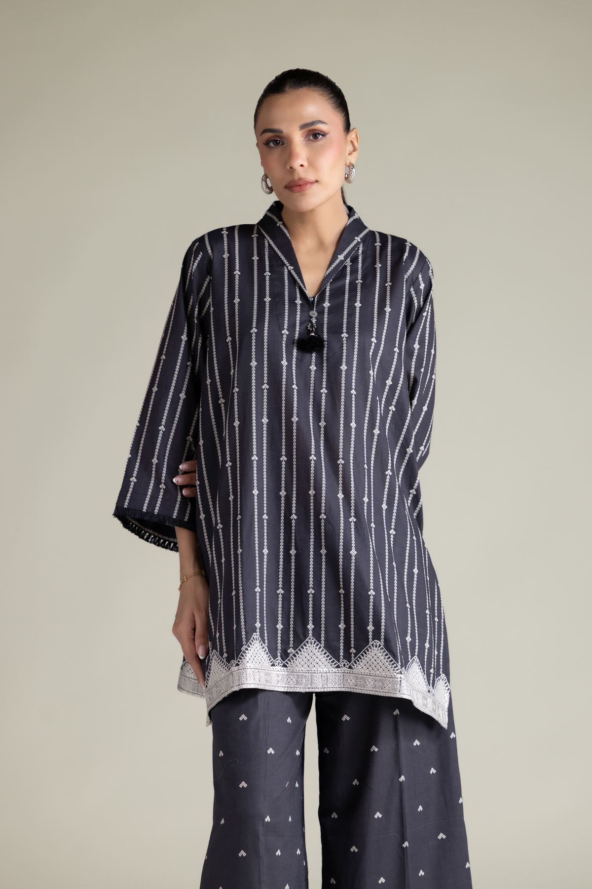 Embroidered Lawn Fabrics 2 Piece | Top and Bottom - A11-26-108FB1-VG