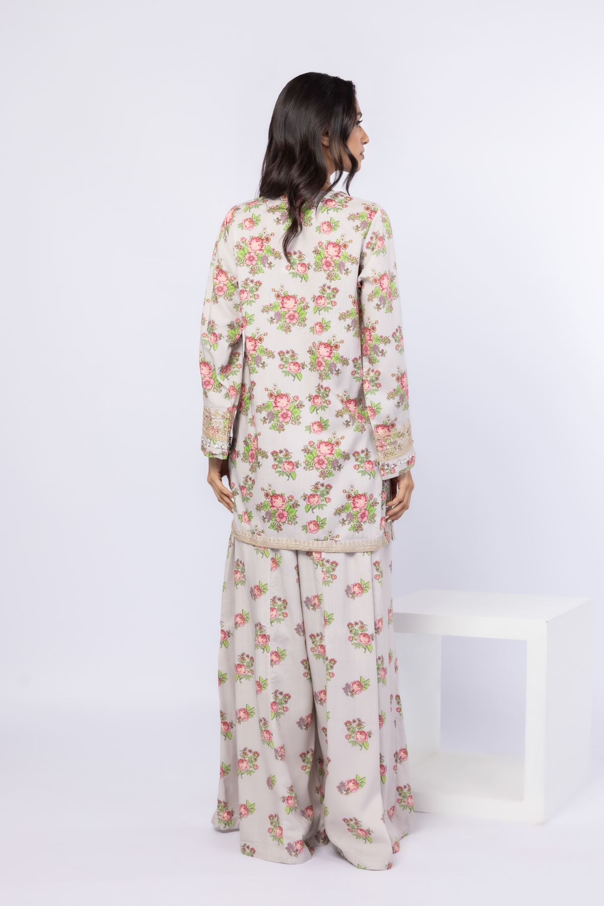 Embroidered Crosshatch Raw Silk Kurta - 25-08-8E6-02TA-VG