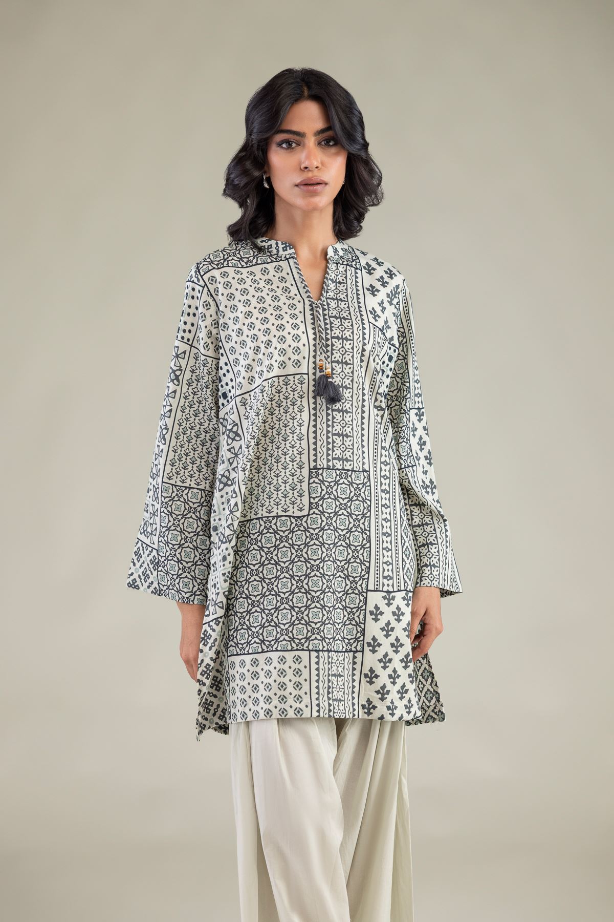 Printed Cambric Short V-Neck Kurta - 1-26-303-B-A1-VG