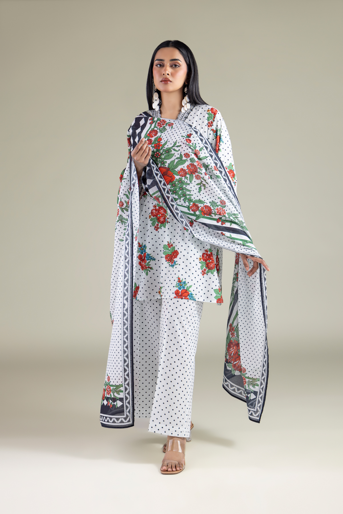Embroidered Lawn Fabrics 3 Piece - B1-2-26-106-A-C-VG