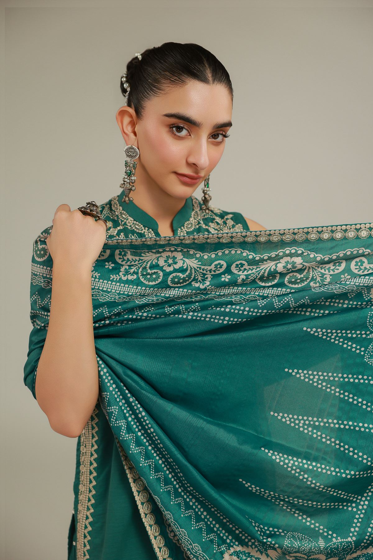 Embroidered Polyester Silk Geometric Draped Dupatta - 2-26-101-A-F-VG