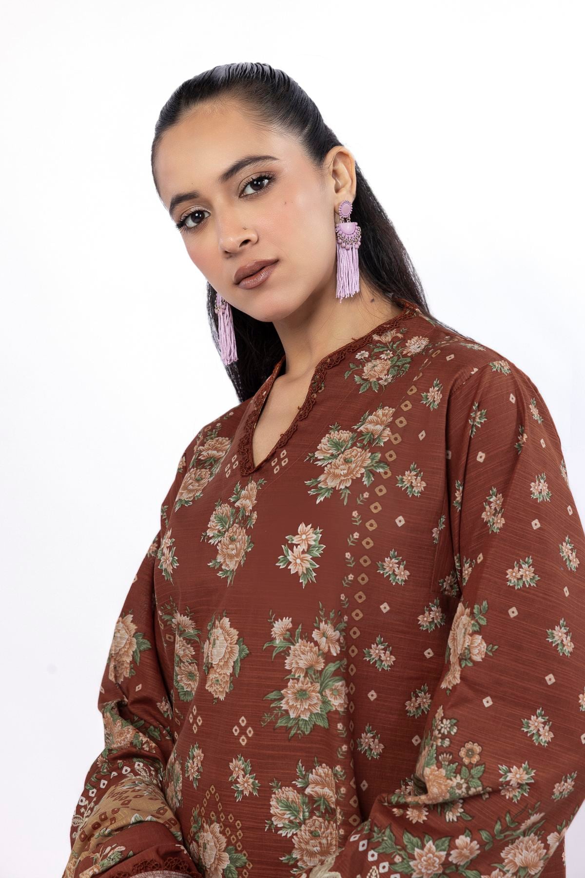 Embroidered Light Khaddar Tailored 3 Piece - KN25BST-VG
