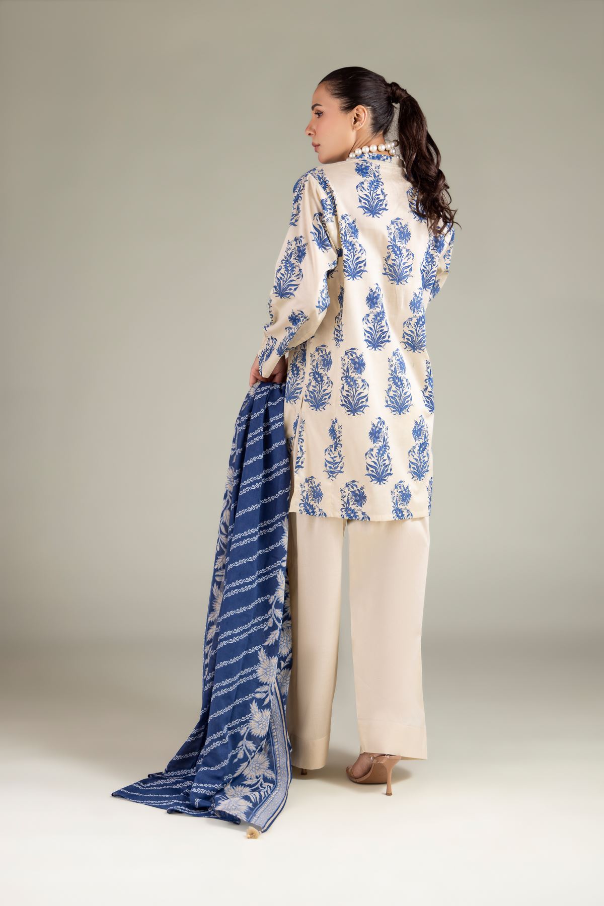 Printed Lawn Tailored 3-Piece Lawn - T-A22-26-212FG1-VG