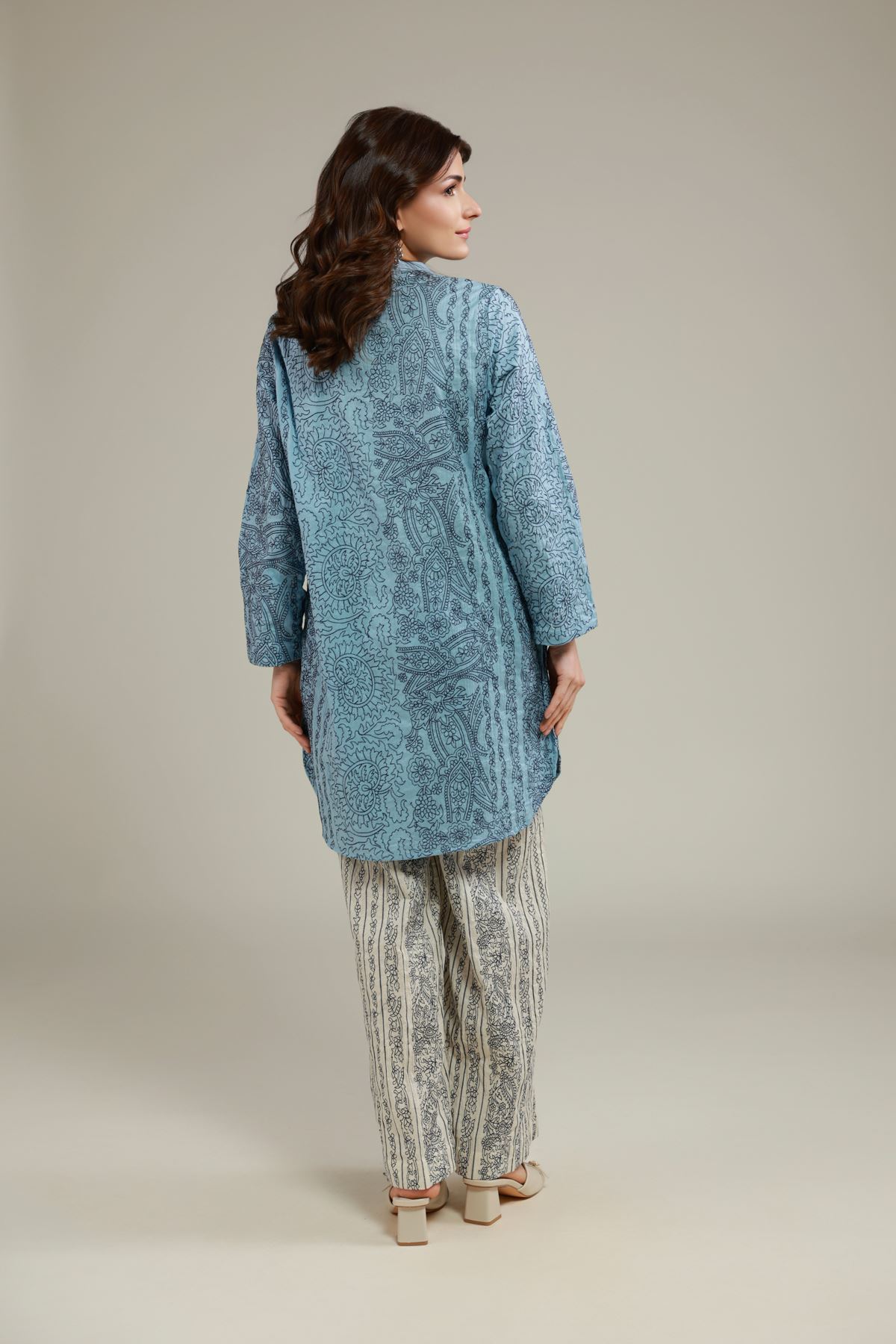 Embroidered Cotton Crinkle Paisley Short Kurta - 25-09-10E2-09TB-VG