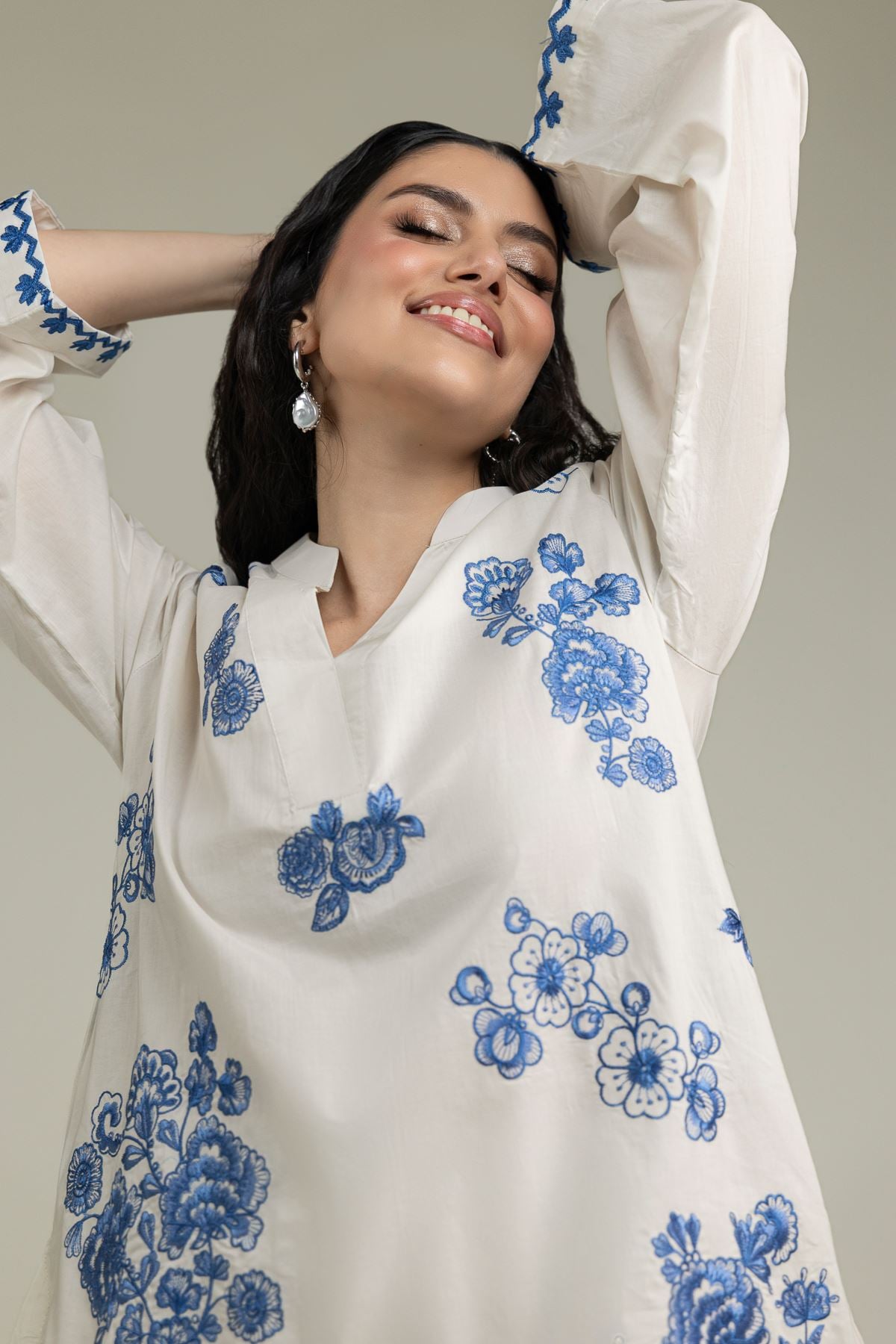 Embroidered Cambric Short Cambric Kurta - 12-26-116-F-E-VG