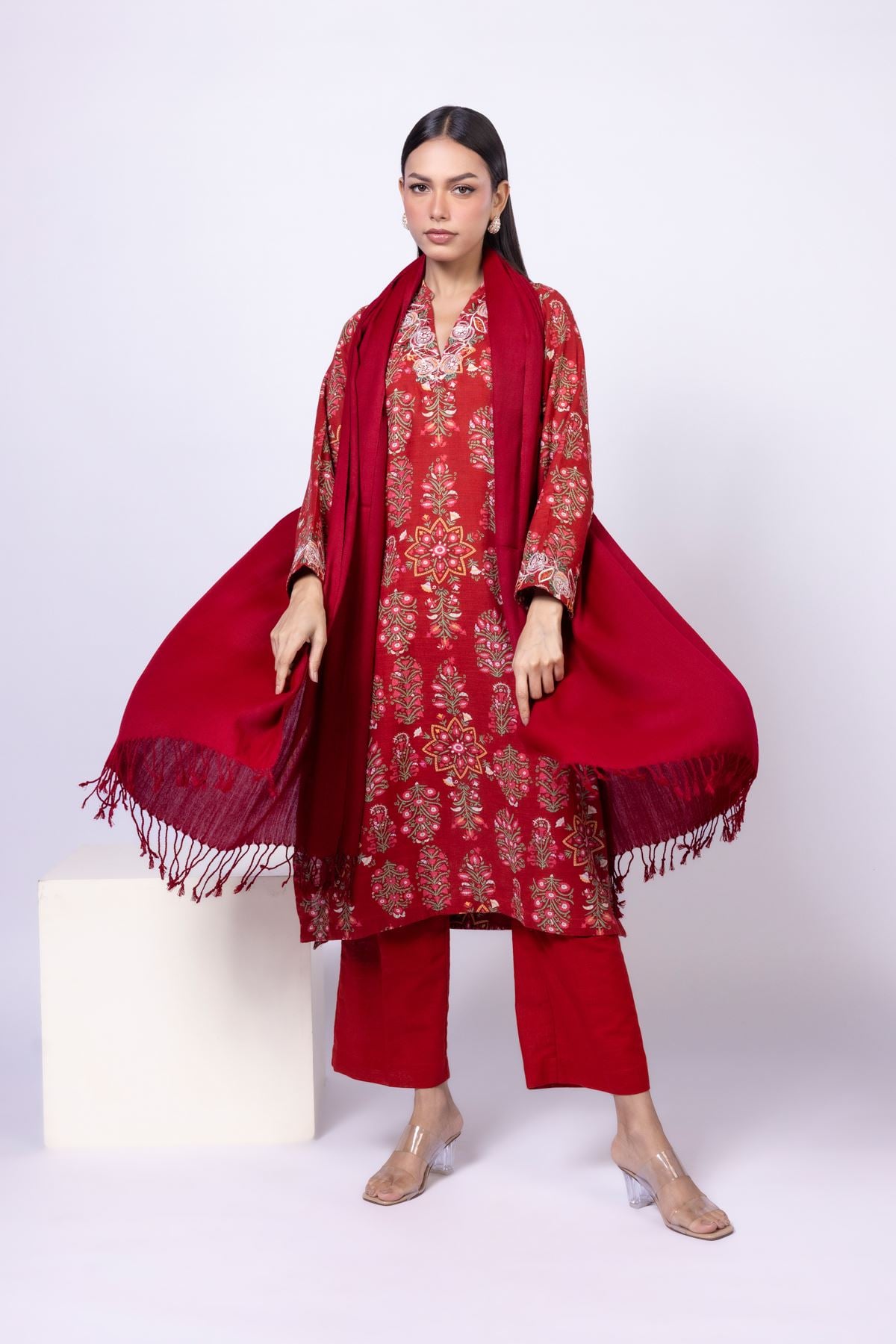 Embroidered Khaddar Kurta - 25-10-11E16-11TB-VG