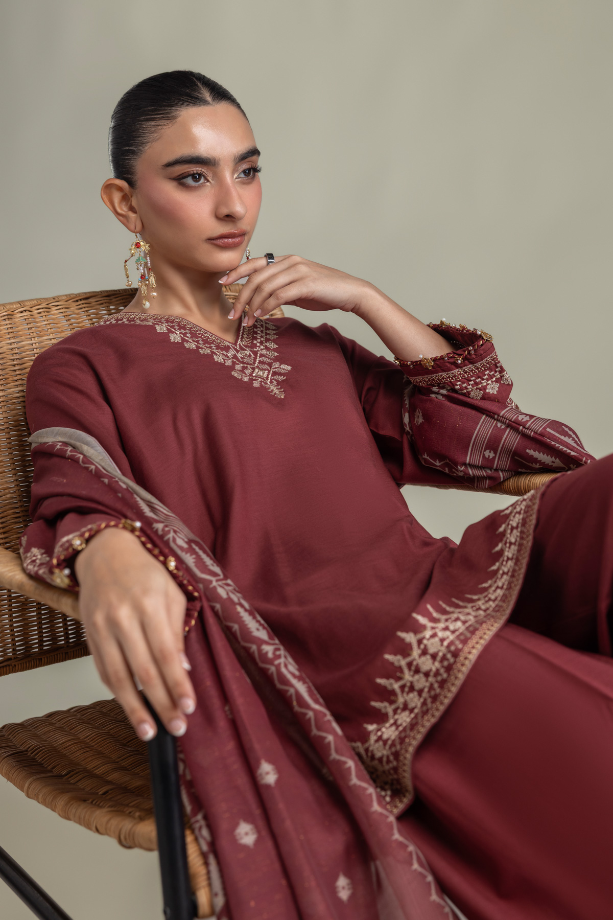 Embroidered Mesuri Maroon Mesuri Dupatta - 2-26-202-A-D-VG