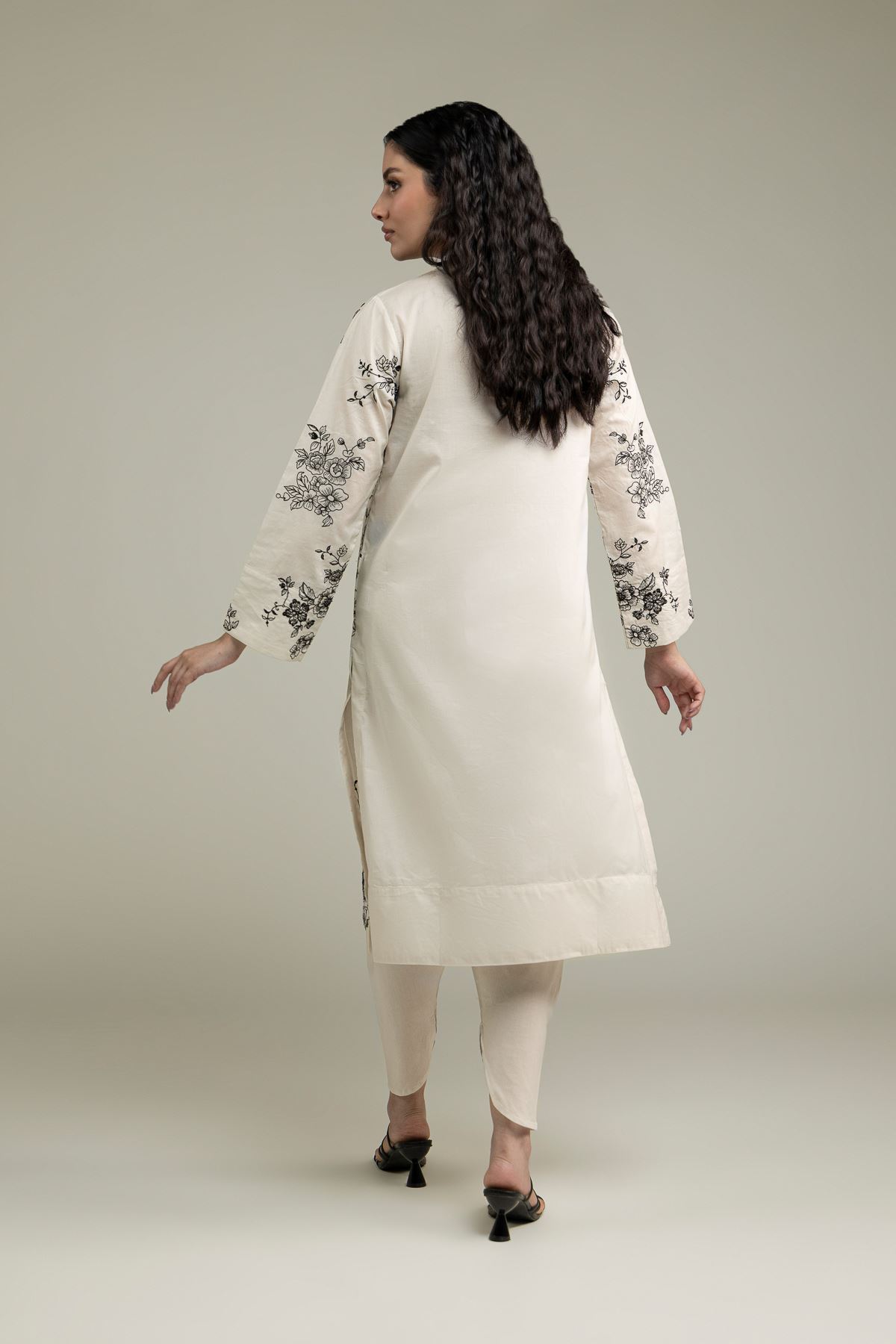 Embroidered Cambric Floral Longline Kurta - 1-26-231-A-F1-VG