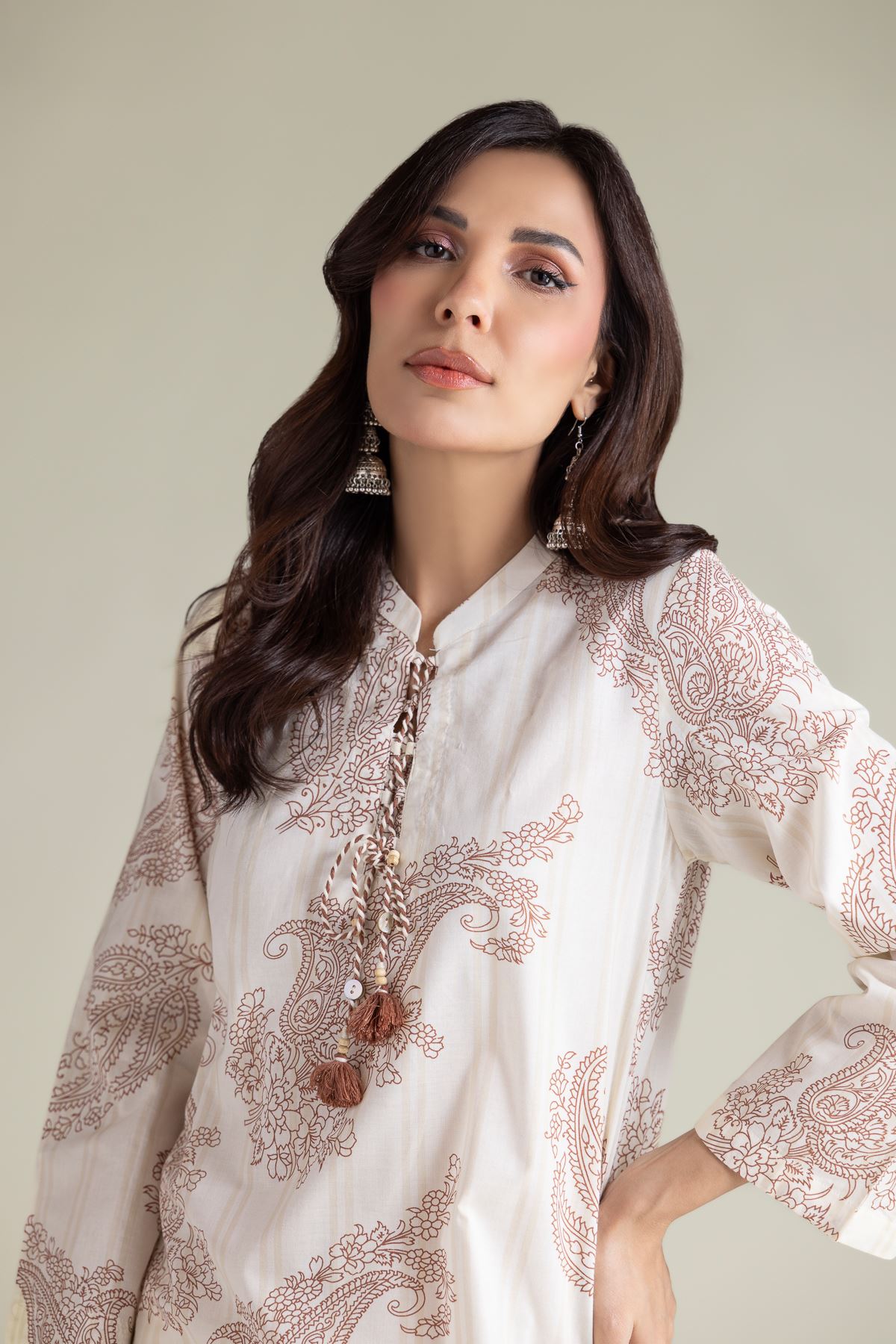 Embroidered Cambric Paisley Cambric Kurta - 1-26-139-A-D-VG