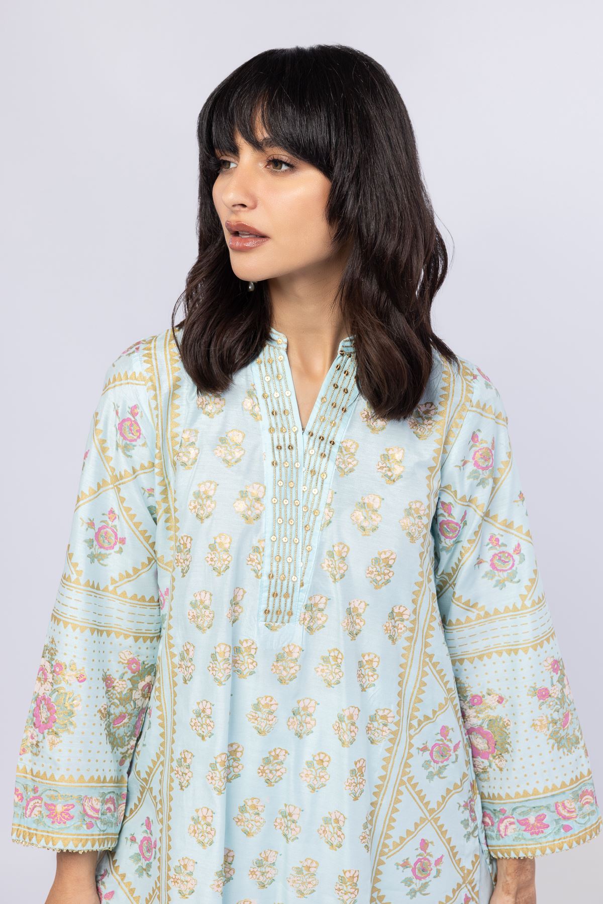 Embroidered Raw Silk Kurta - 25-09-11E14-08TA-VG