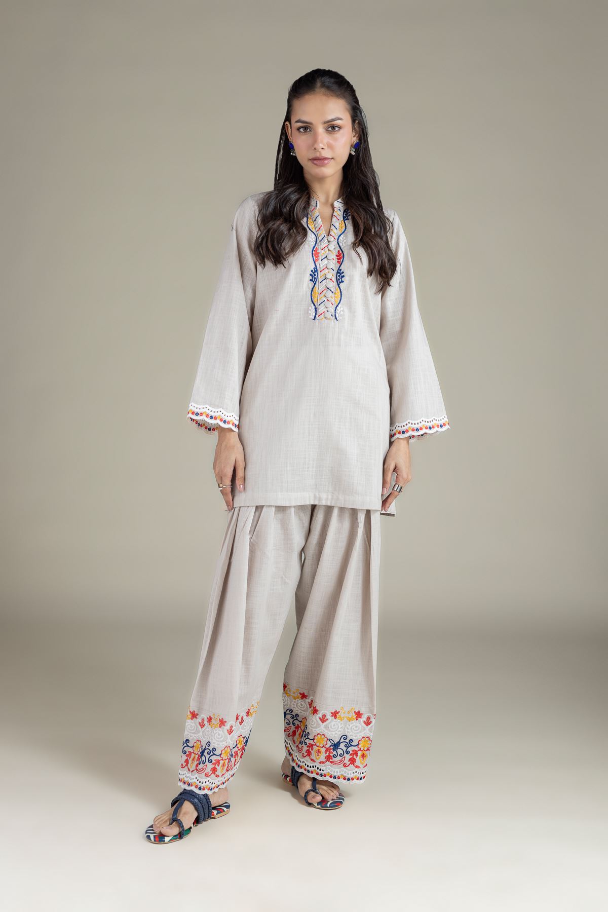 Embroidered Heavy Textured Cotton Kurta - 25-10-11E9-07TB-VG