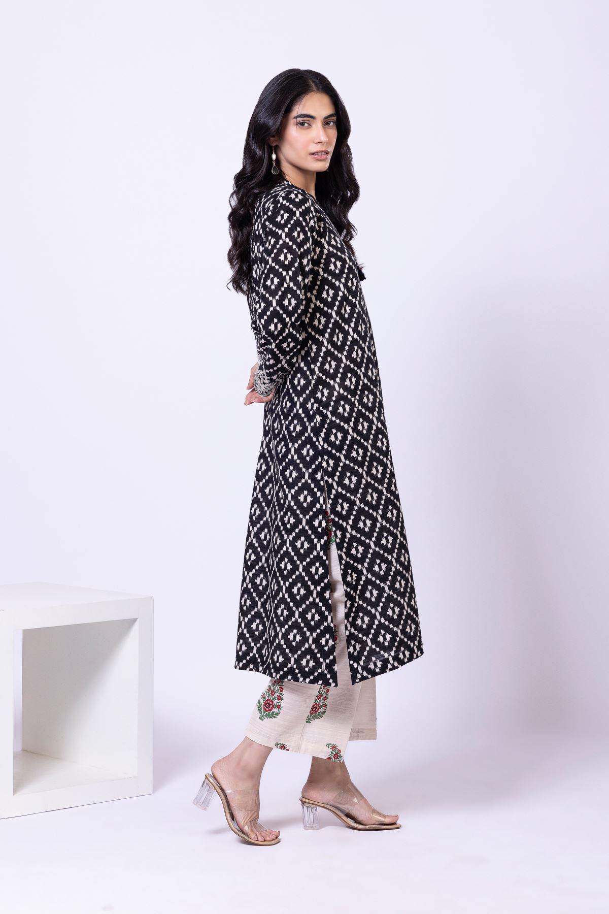 Printed Textured Cotton Pants - 25-09-11E3-09TA-VG