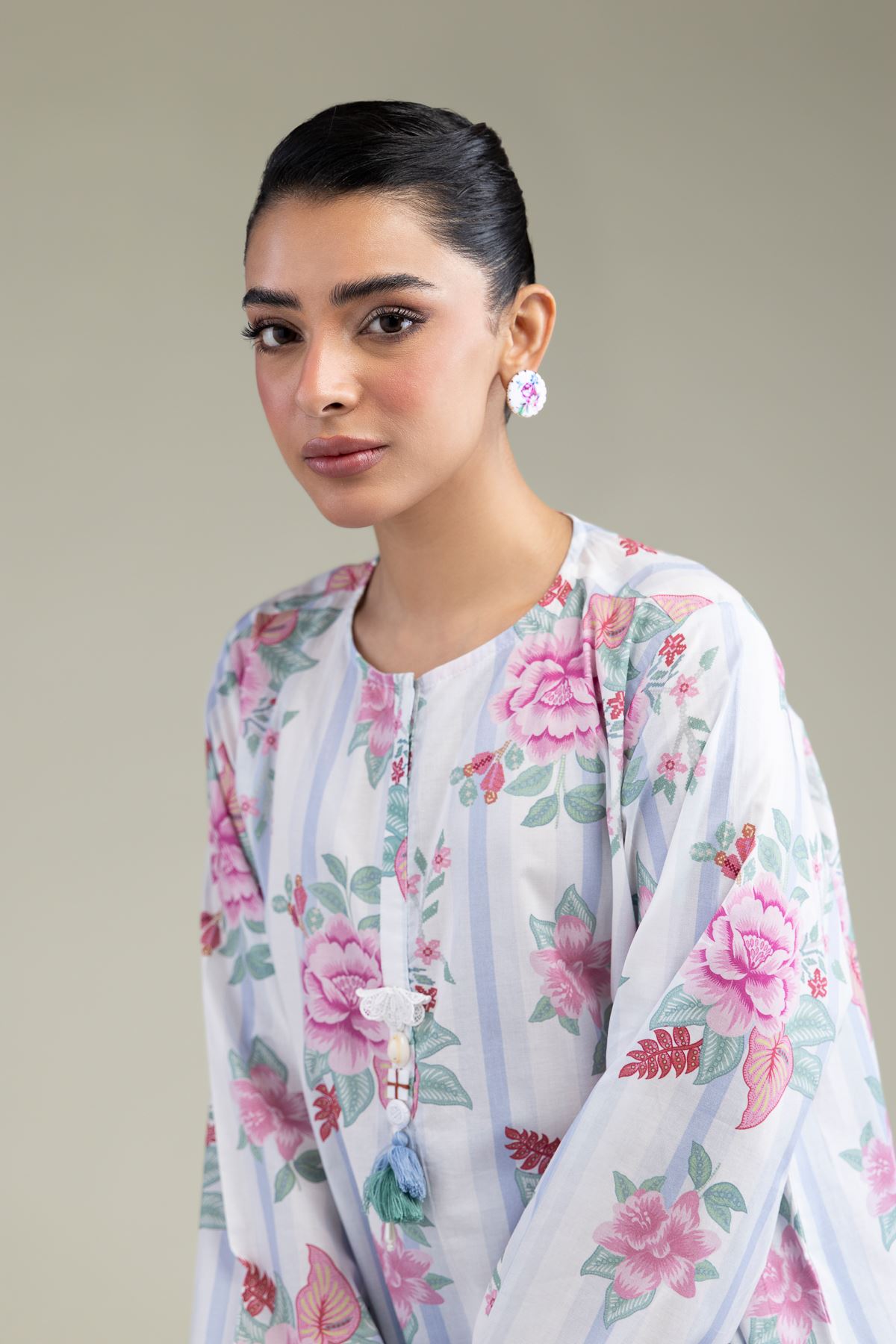 Printed Cambric White Floral Kurta - T-A11-26-107FC1-VG