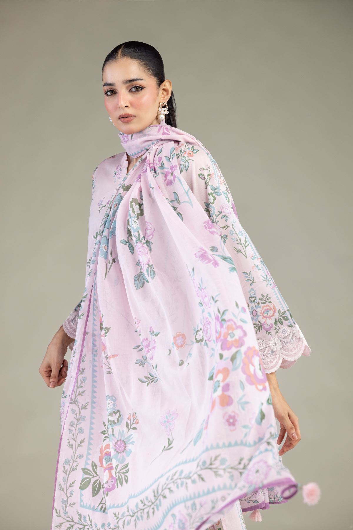 Embroidered Lawn Lawn Tailored 3-Piece - B1-2-26-106-A-C-VG