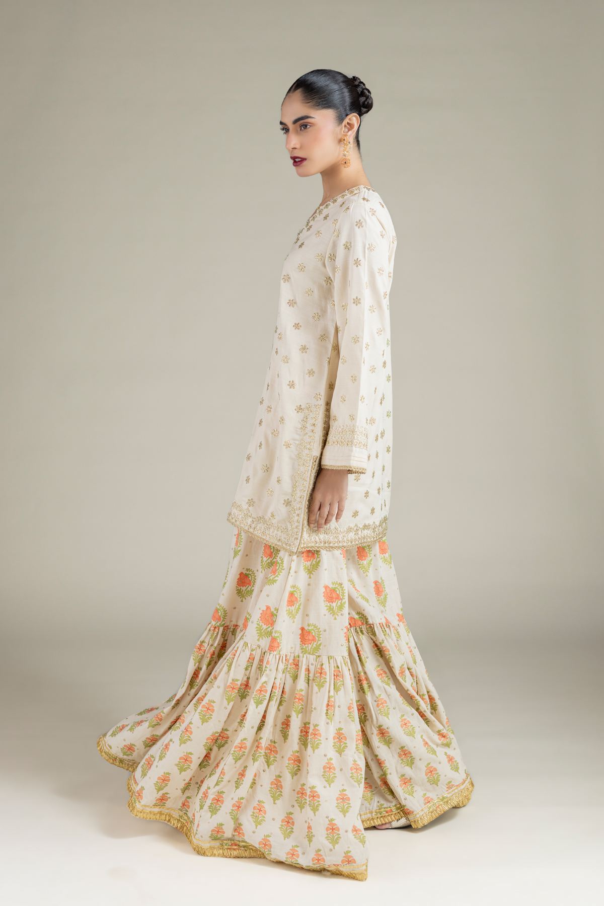 Embroidered Raw Silk Kurta - 25-09-10E4-10TB-VG