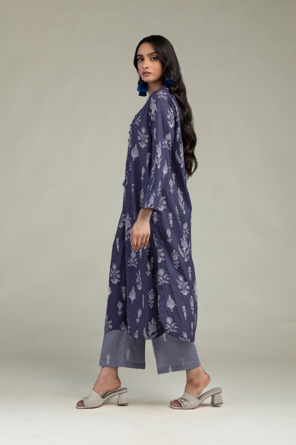 Embroidered Cambric Floral Cambric Pants - 2-26-202-A-D-VG